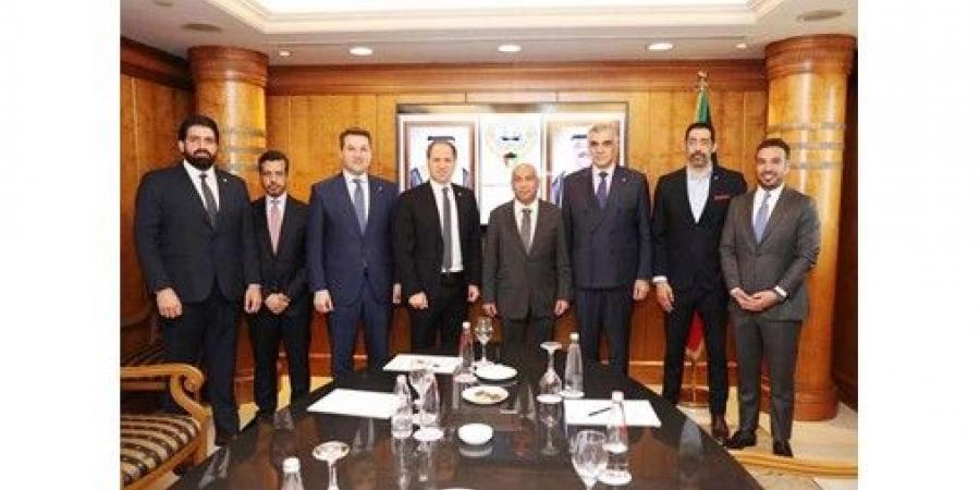 وفد «الكتائب» زار سفيرنا في بيروت للتنديد بالاعتداءات على الكويت ولبنان