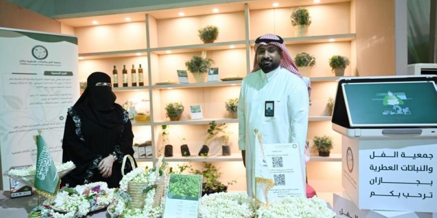 جمعية النباتات العطرية تستعرض منتجاتها في «حصاد المانجو»