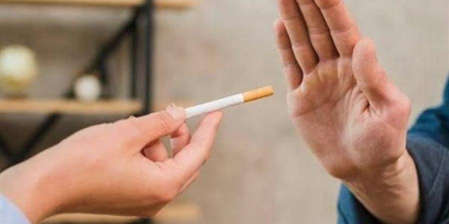 الصحة تطمئن المدخنين: زيادة الوزن بعد الإقلاع مؤقتة وقابلة للتحكم