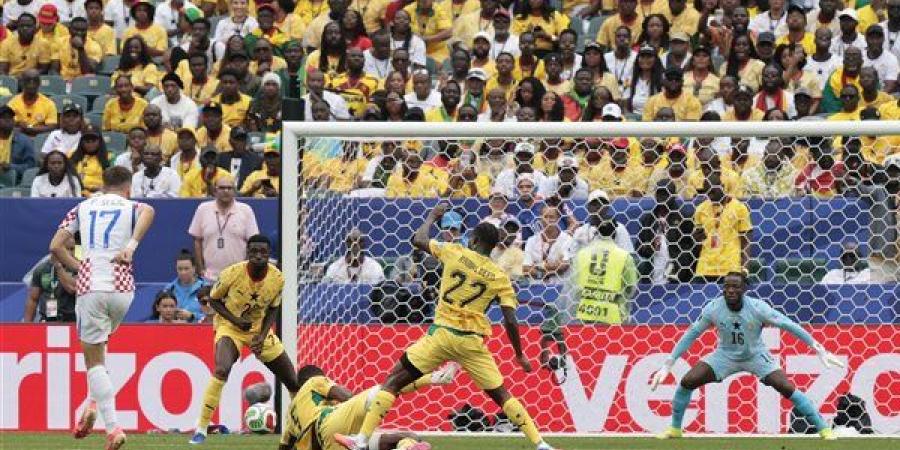 منتخب كرواتيا يفوز على غانا 1/2 ويصعد لدور الـ 32 في كأس العالم