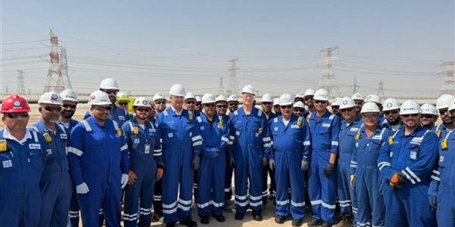 وزير البترول يتفقد موقع عمل شركة إنبي بدولة الإمارات