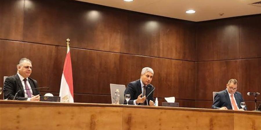 وزير السياحة والآثار يكشف سبب تجاهل عمل برامج ترويجية للقطاع خلال مباريات كأس العالم