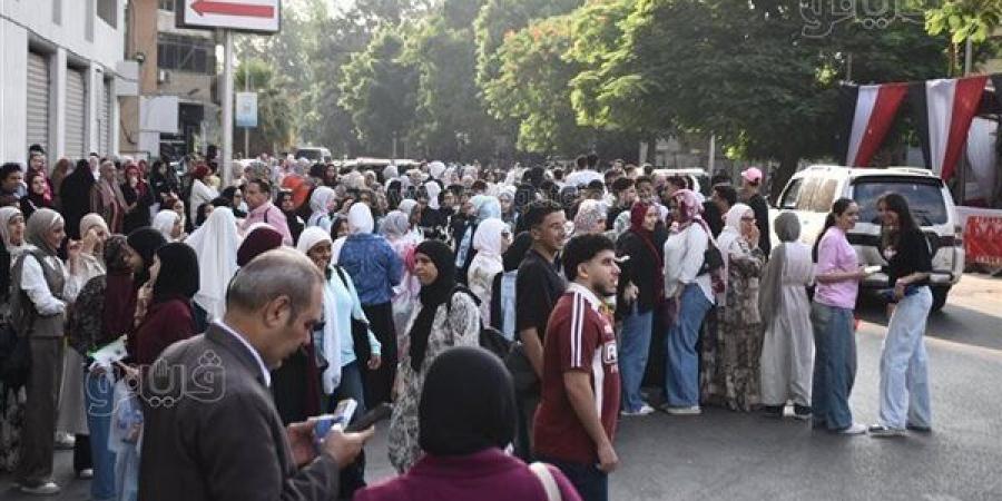 أخبار مصر اليوم: السكك الحديدية تعلن تعديل مواعيد وتشغيل بعض القطارات.. تعليمات مهمة من التعليم إلى لجان الثانوية العامة.. محافظ القاهرة يدعو المواطنين للإبلاغ عن تجاوزات السياس