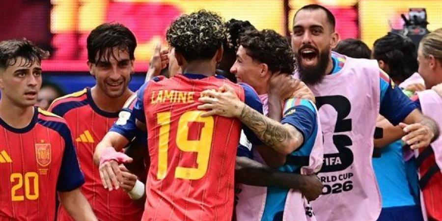 لامين يامال يقود تشكيل إسبانيا لمواجهة فرنسا بنصف نهائي كأس العالم