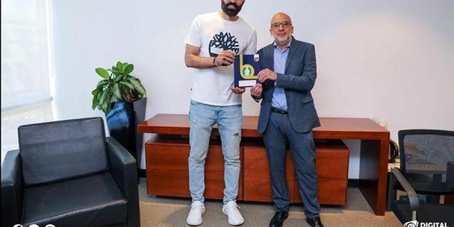 بتروجيت ينجح رسميا في ضم نجم طائرة الأهلي السابق