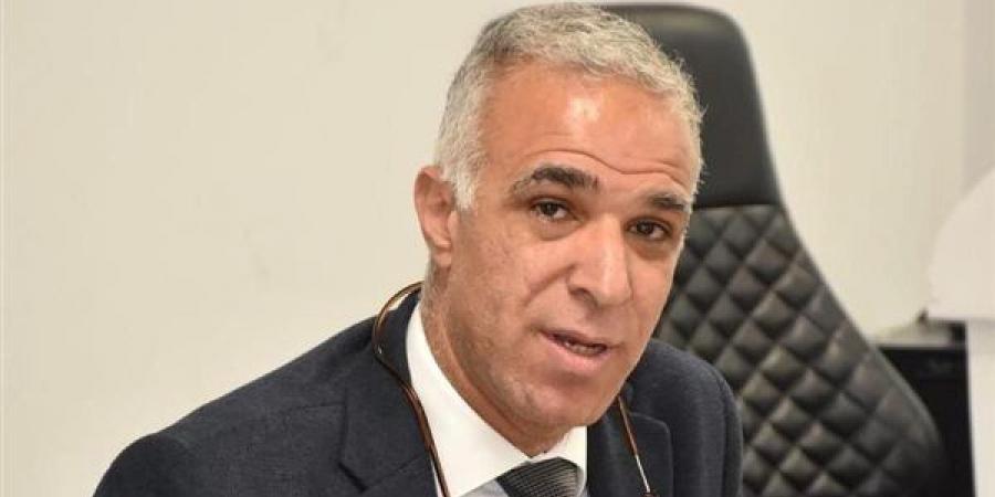 أستاذ عبريات: واشنطن تسعى للهيمنة على مضيق هرمز بإغراءات اقتصادية لإيران