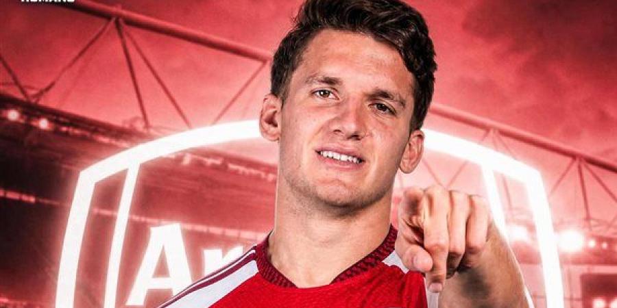 أرقام الجناح اليوناني كريستوس تزوليس لاعب آرسنال الجديد