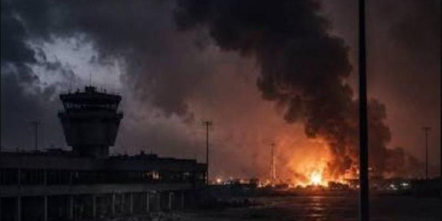 التلفزيون الإيراني: انقطاع الكهرباء عن مطار إيرانشهر بمحافظة سيستان وبلوشستان إثر الهجوم الأمريكي