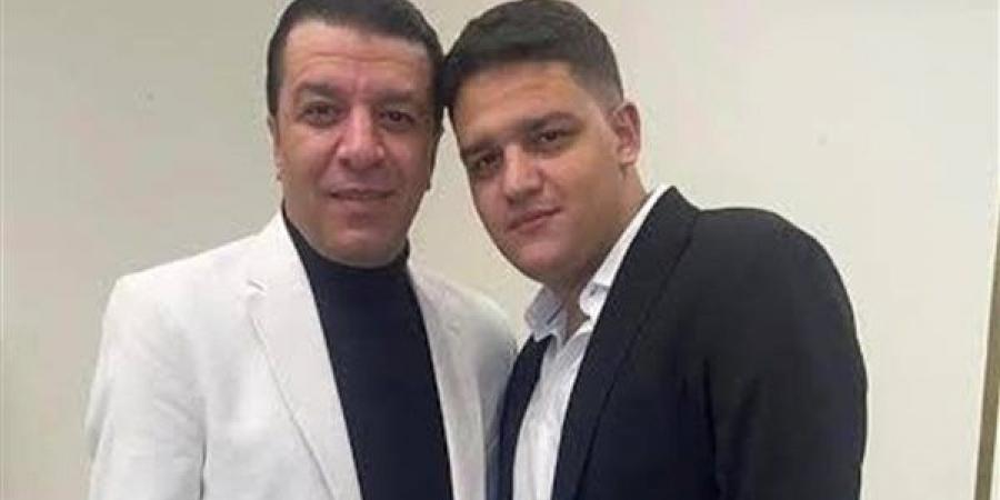 "فيتو" تكشف حقيقة وقف بودكاست نجل مصطفى كامل بعد أزمة مطربي المهرجانات