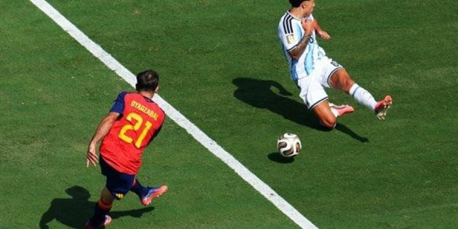 نهاية الشوط الإضافي الأول بين إسبانيا والأرجنتين في نهائي كأس العالم بالتعادل السلبي