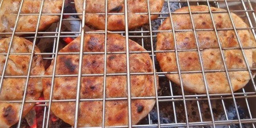 طريقة عمل الحواوشي على الفحم بتتبيلة مميزة