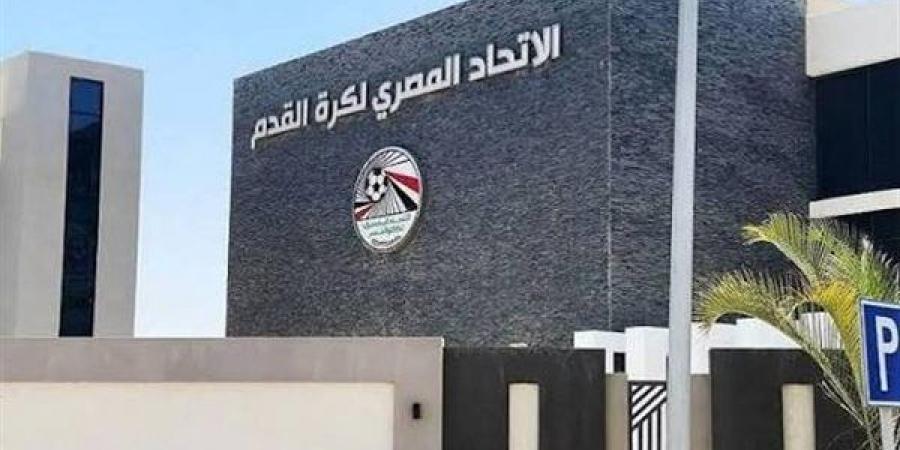 عامر العمايرة: اتحاد الكرة لم يخطر الأندية بمواعيد الاستئناف على الرخص