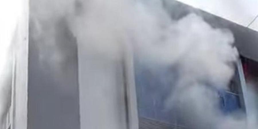 السيطرة على حريق بمدخنة مطعم في حي الجامعة بالمنصورة دون إصابات