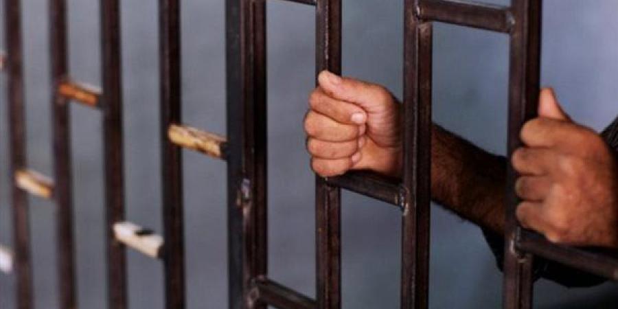 طلبت كشفا لحسابات 3 متهمين، النيابة تتبع رحلة 230 مليون جنيه من المخدرات إلى غسل الأموال