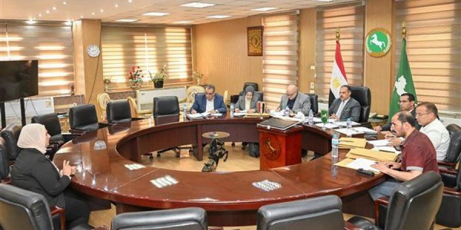 محافظ الشرقية يترأس لجان شغل وظائف قيادية بالديوان العام