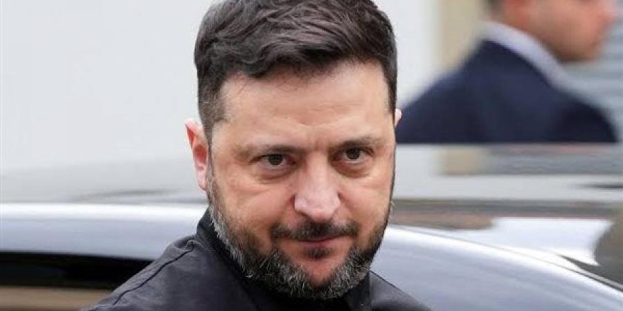 مستشار زيلينسكي: إجراء الانتخابات في أوكرانيا مستحيل قانونيا وأمنيا