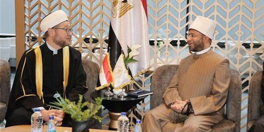 مفتي موسكو خلال لقائه بوزير الأوقاف: مصر بأزهرها مرجعية لنا في الاستنارة العلمية
