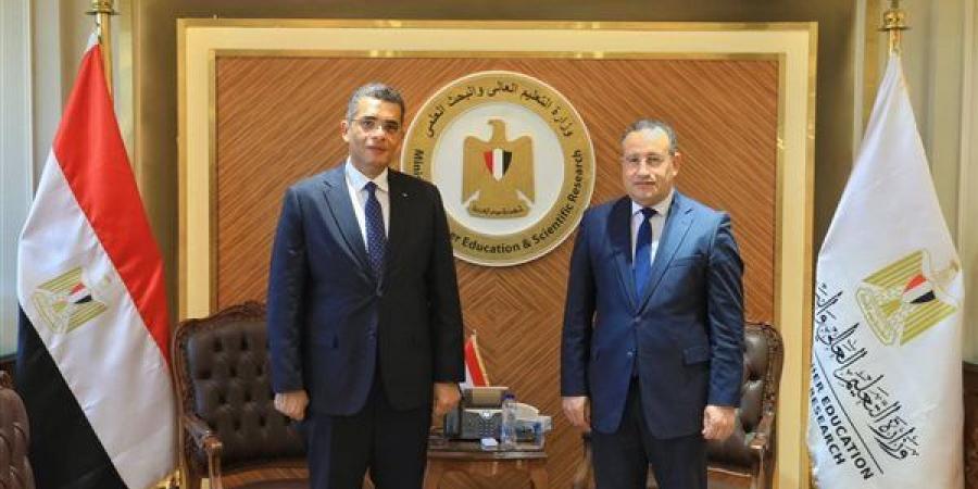 وزير التعليم العالي يبحث مع محافظ البحر الأحمر توظيف البحث العلمي لخدمة التنمية