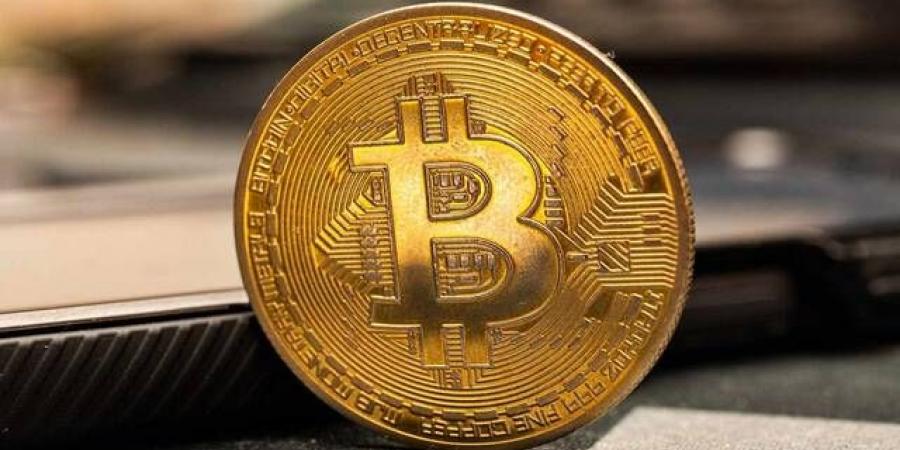 بيتكوين نقفز مع تراجع رهانات رفع الفائدة الأمريكية المرتقبة