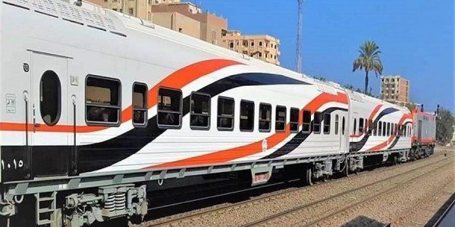 سكك حديد مصر تكشف حقيقة نشوب حريق قرب خط "القاهرة – الإسكندرية" بإيتاي البارود
