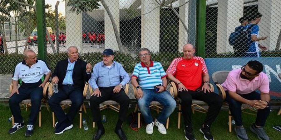 منتخب الناشئين 2009 يواصل تدريباته في حضور هاني أبو ريدة (صور)
