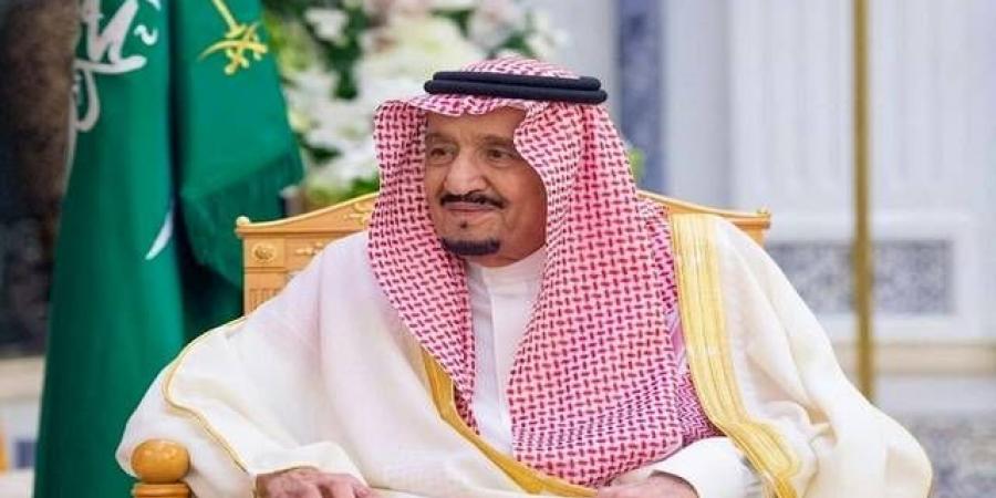 خادم الحرمين: اليوم الوطني يستحضر مسيرة تأسيس السعودية ودعائم أمنها