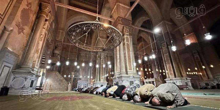 موعد أذان العشاء اليوم الخميس 24 - 9 - 2026 في القاهرة والمحافظات